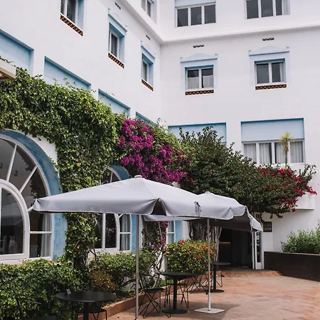 سيزار فندق فيلانوفا إي لا خيلترا