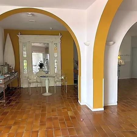 Hotel Cèsar Vilanova i la Geltrú